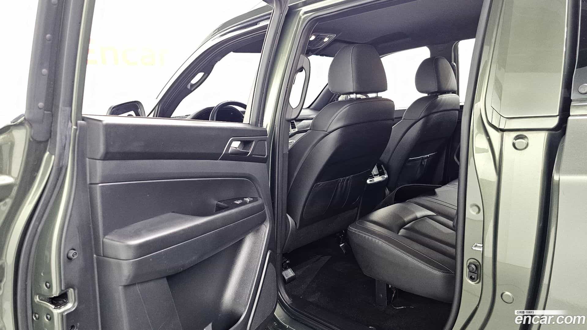 Rexton KG Mobility 2022.5-OPTION-015