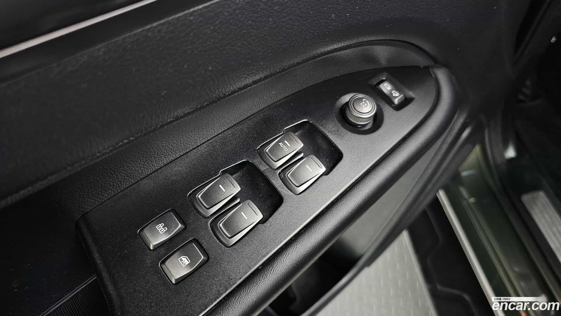 Rexton KG Mobility 2022.5-OPTION-042