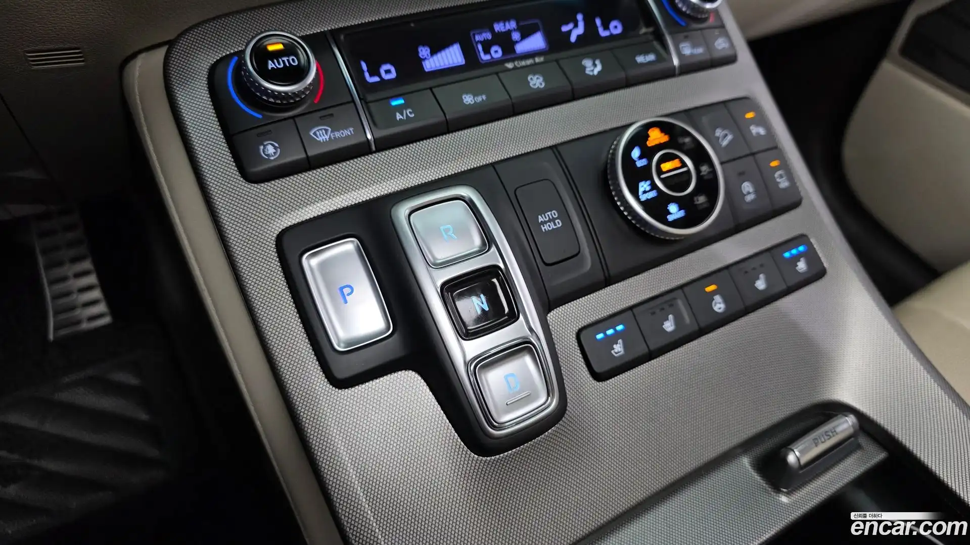 Palisade Hyundai 2021.3-INNER-009