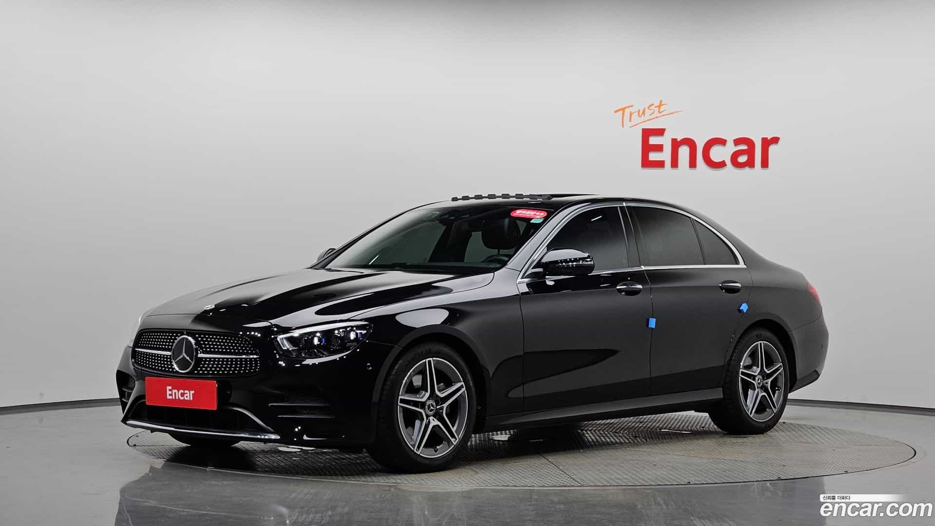 E-Class Mercedes-Benz 2023.4-THUMBNAIL-011