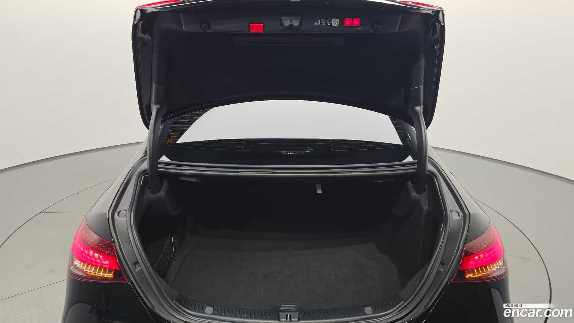 E-Class Mercedes-Benz 2023.4-OPTION-024