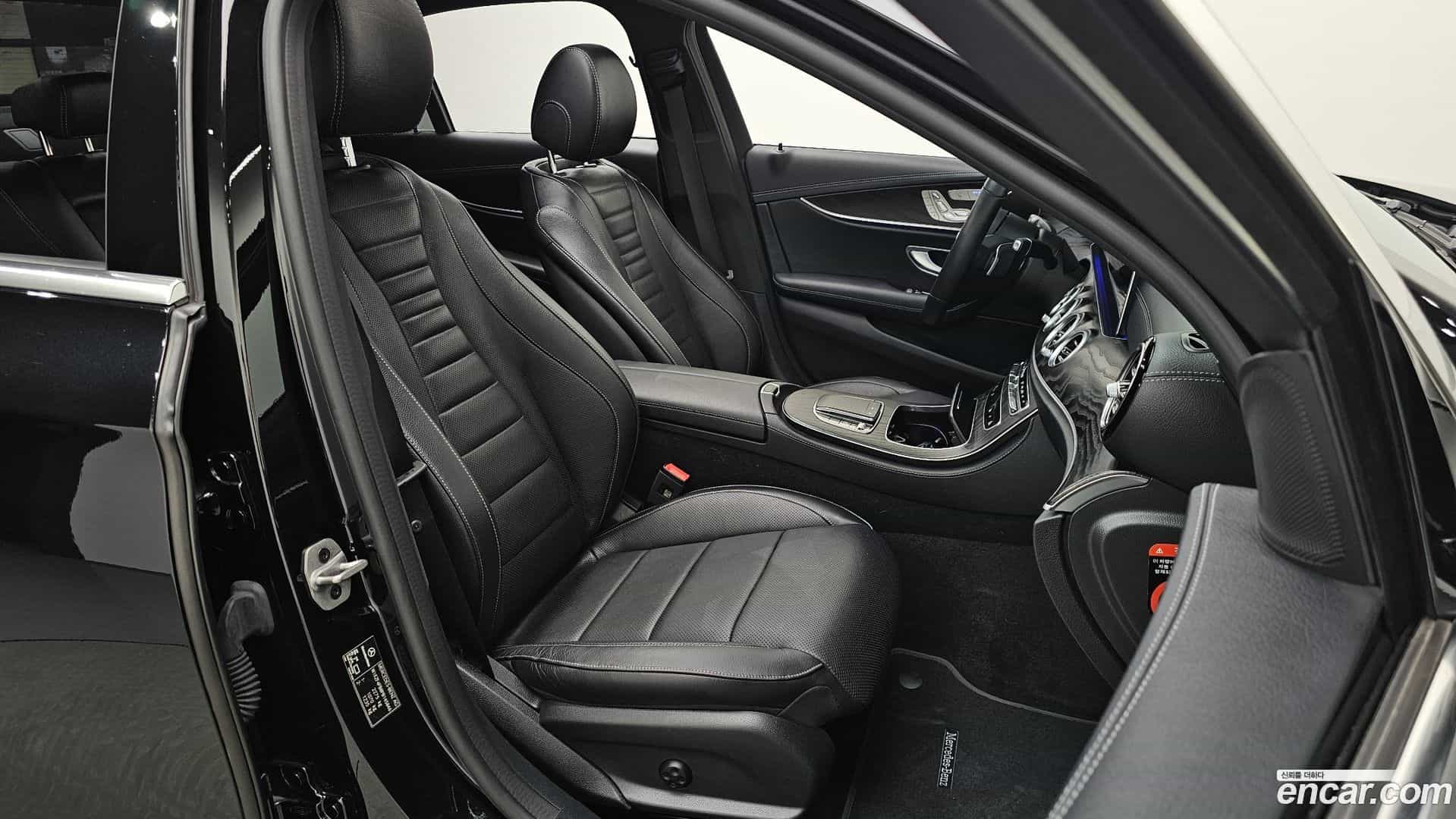 E-Class Mercedes-Benz 2023.4-INNER-036