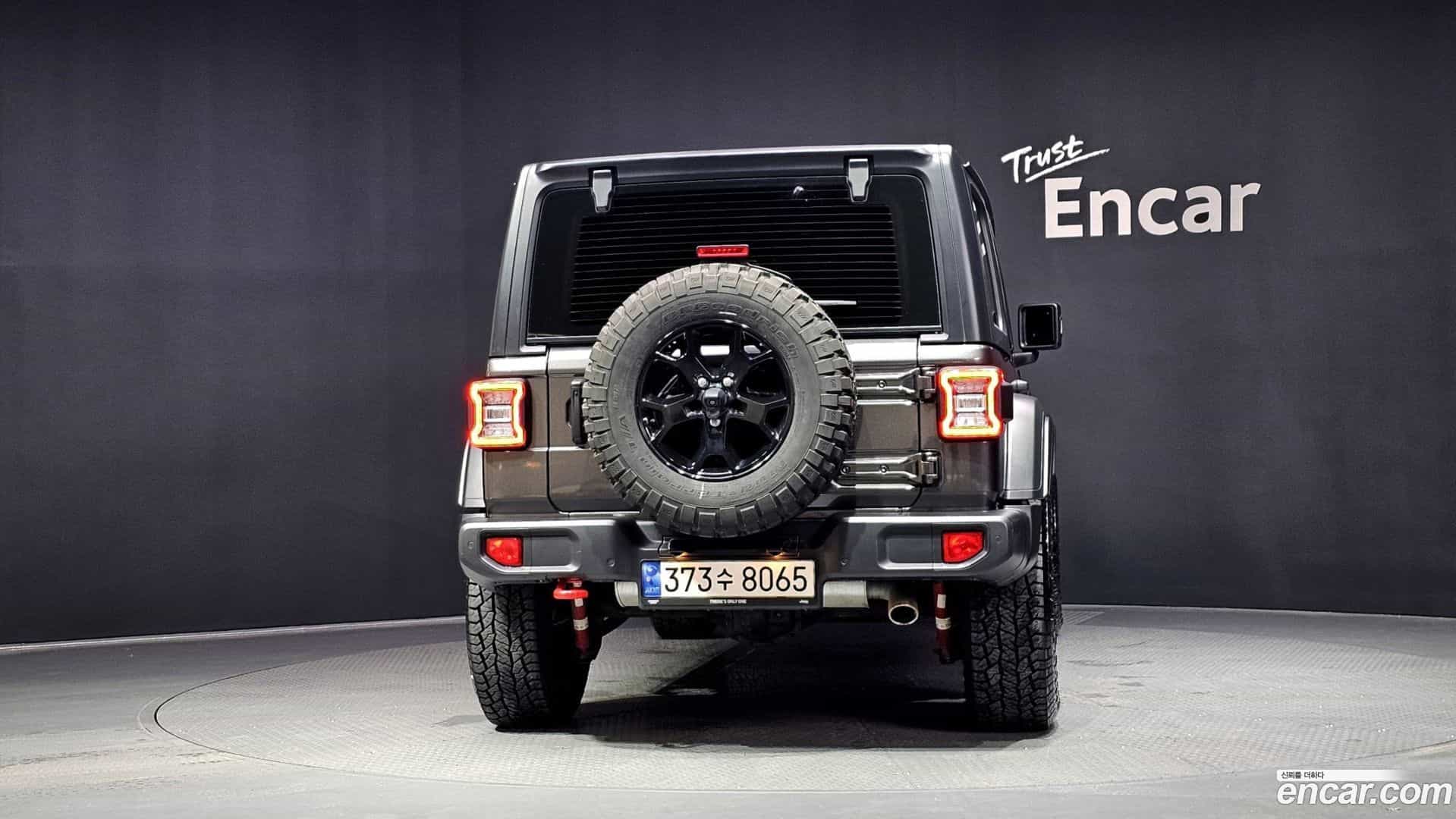 Wrangler Jeep 2023.10-OUTER-004
