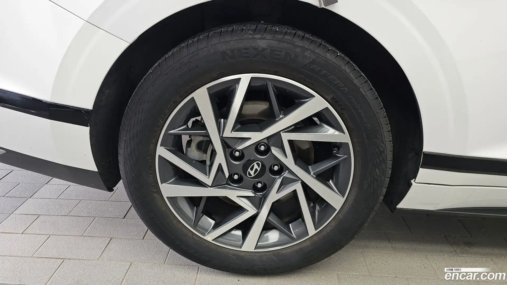 Grandeur Hyundai 2024.11-OUTER-005