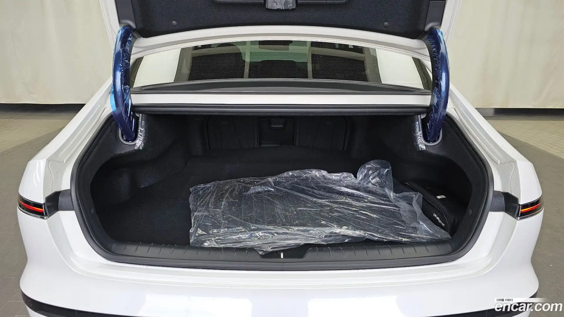 Grandeur Hyundai 2024.11-OPTION-024
