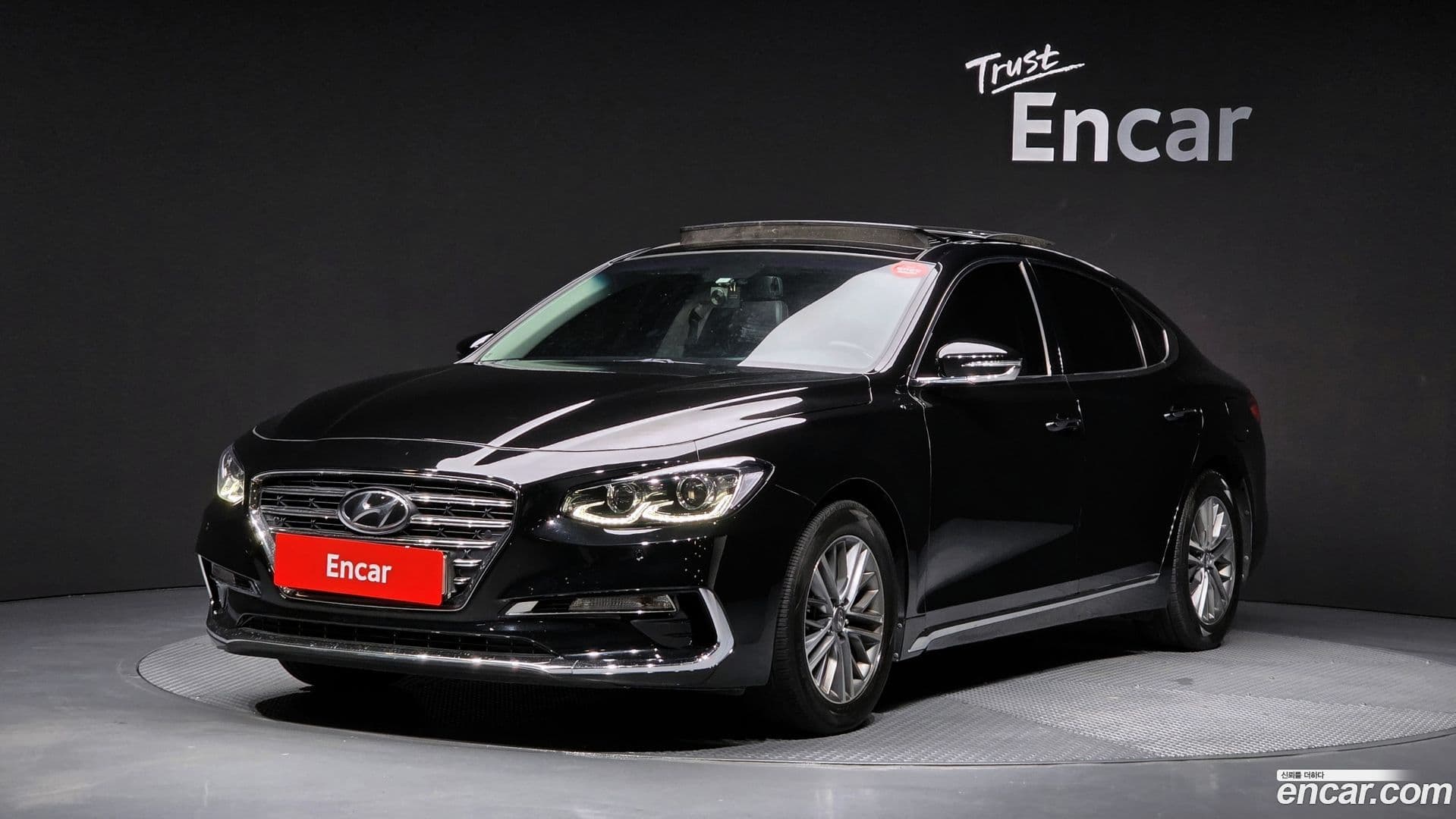 Main__Slider__Photo:Grandeur Hyundai 2019.0-0