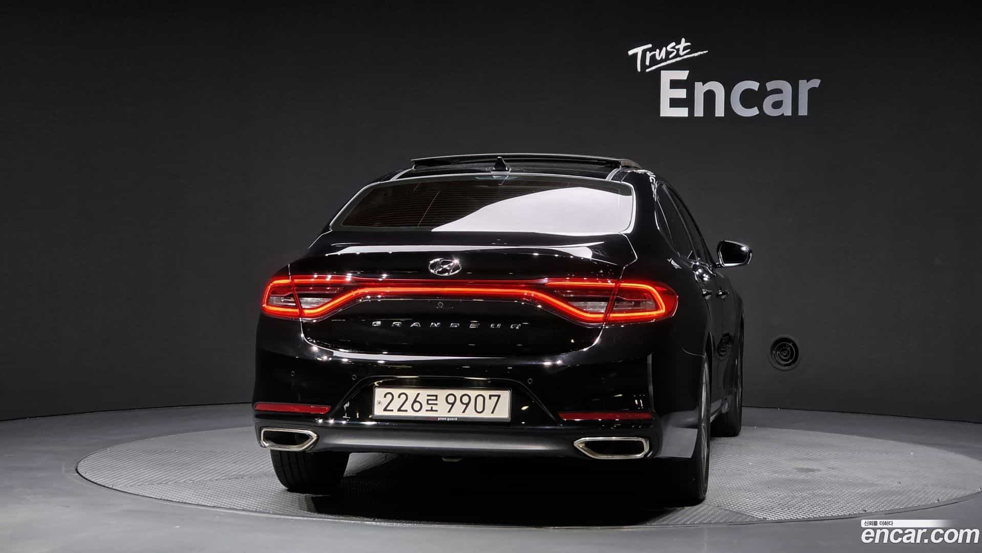 Grandeur Hyundai 2019.0-OUTER-004
