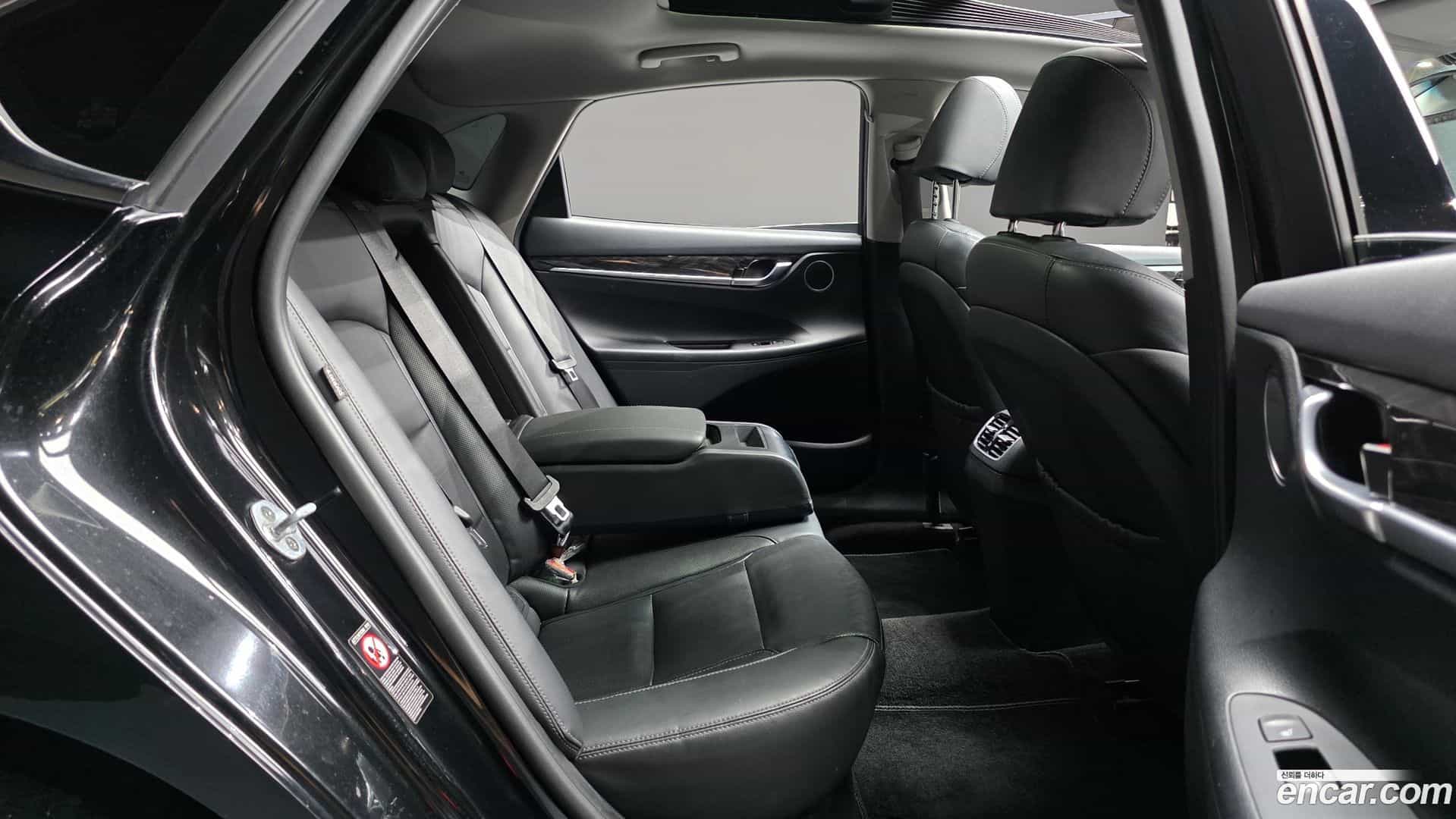 Grandeur Hyundai 2019.0-OPTION-015