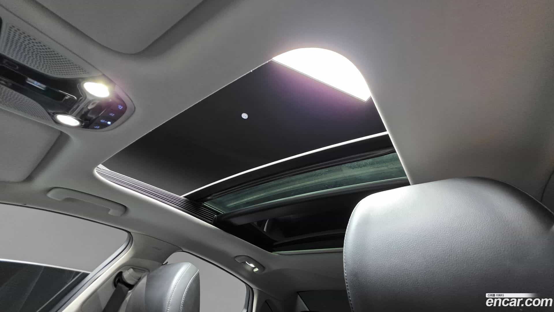 Grandeur Hyundai 2019.0-OPTION-017