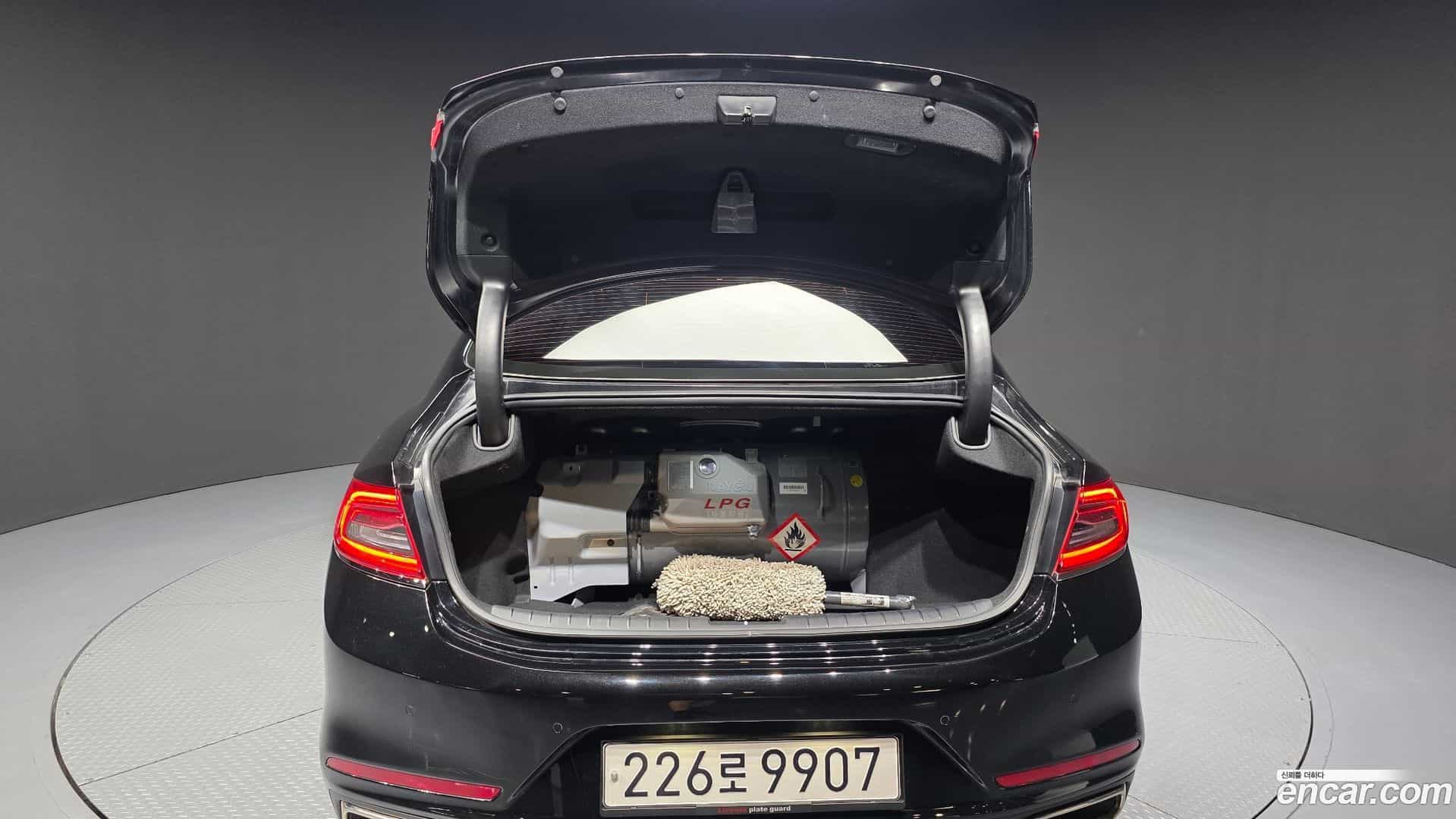 Grandeur Hyundai 2019.0-OPTION-024