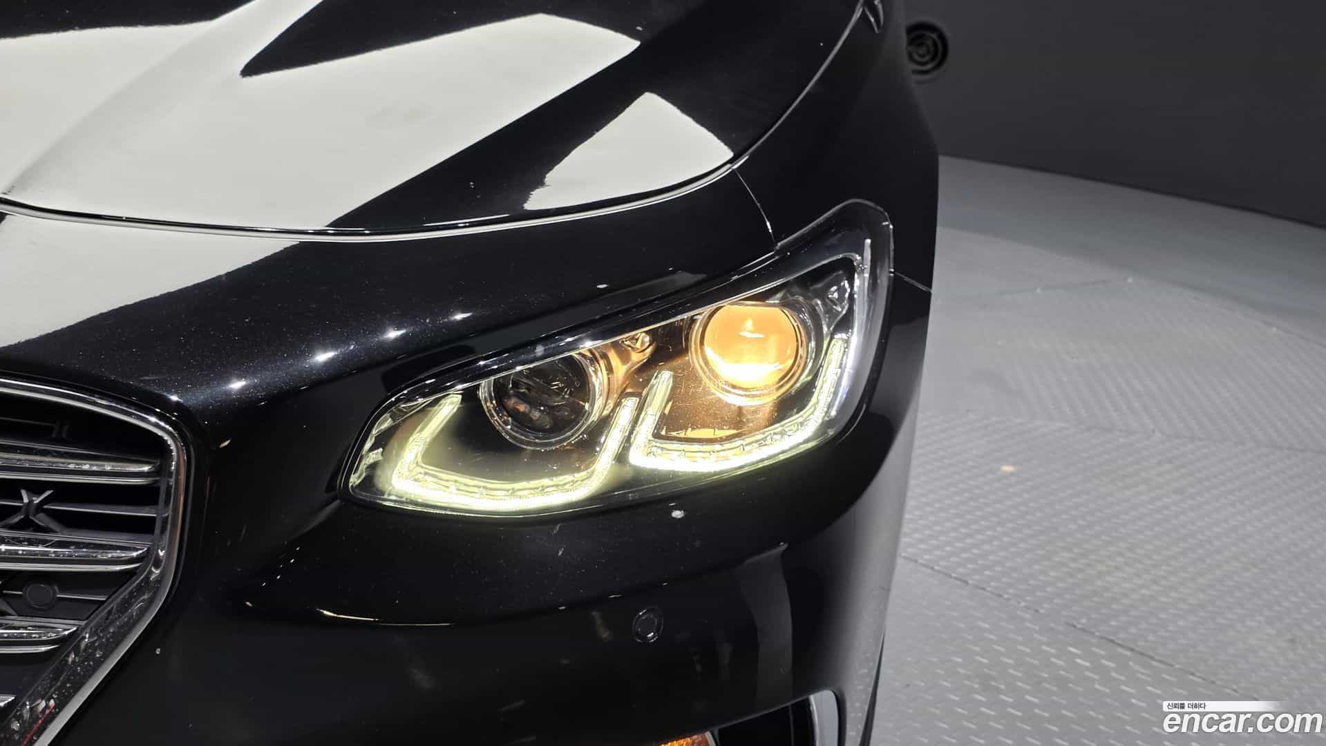 Grandeur Hyundai 2019.0-OUTER-032