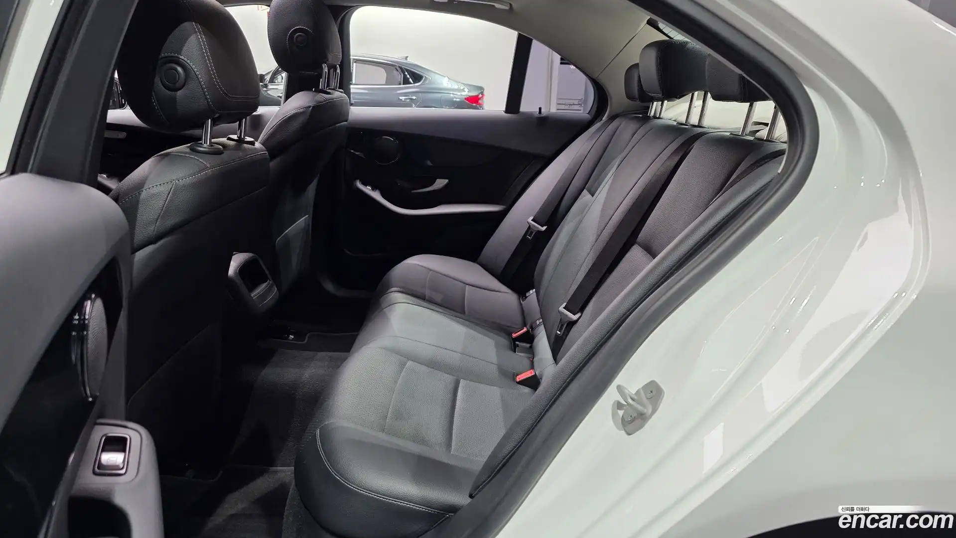C-Class Mercedes-Benz 2016.4-OPTION-015
