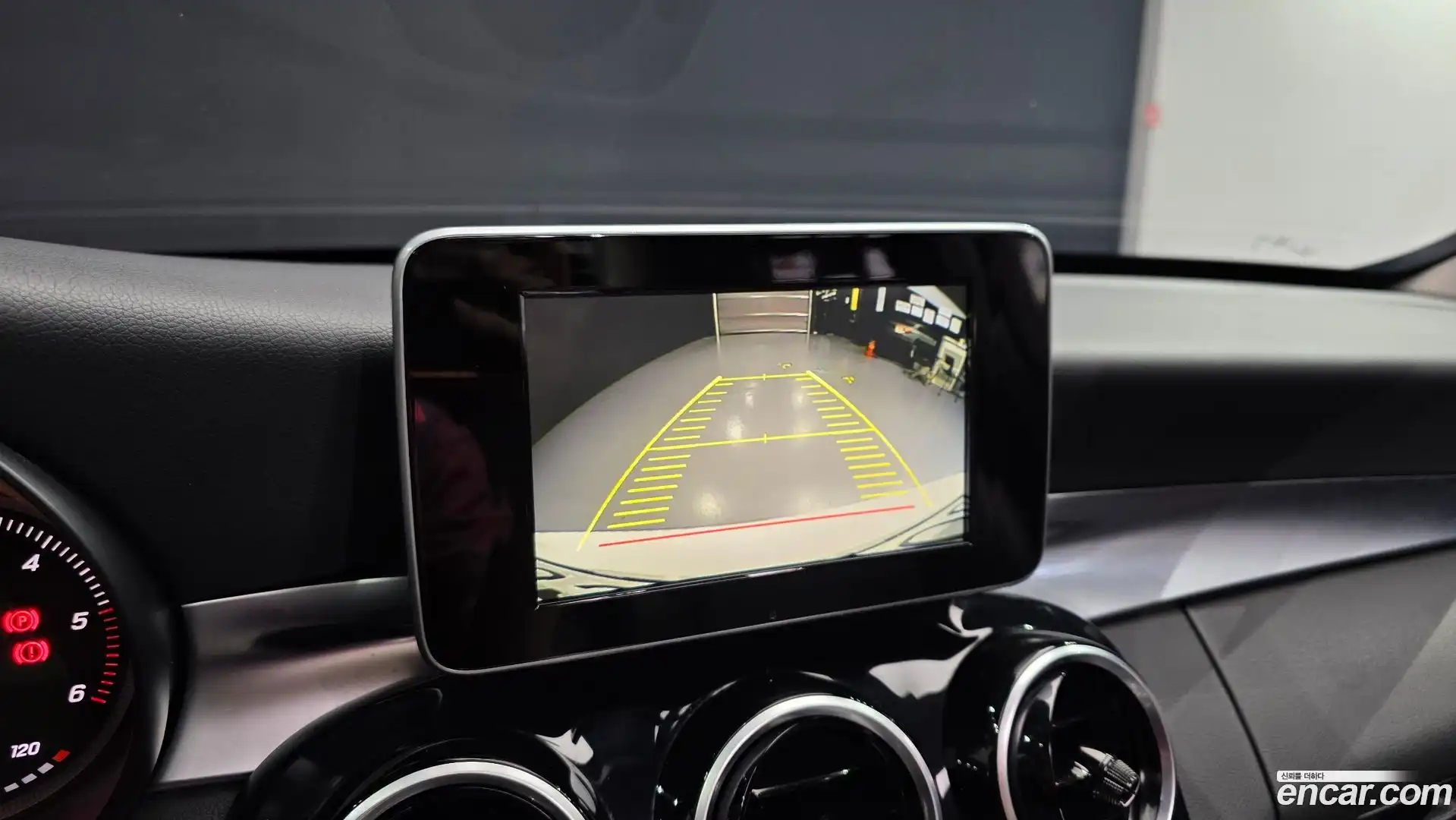 C-Class Mercedes-Benz 2016.4-OPTION-020