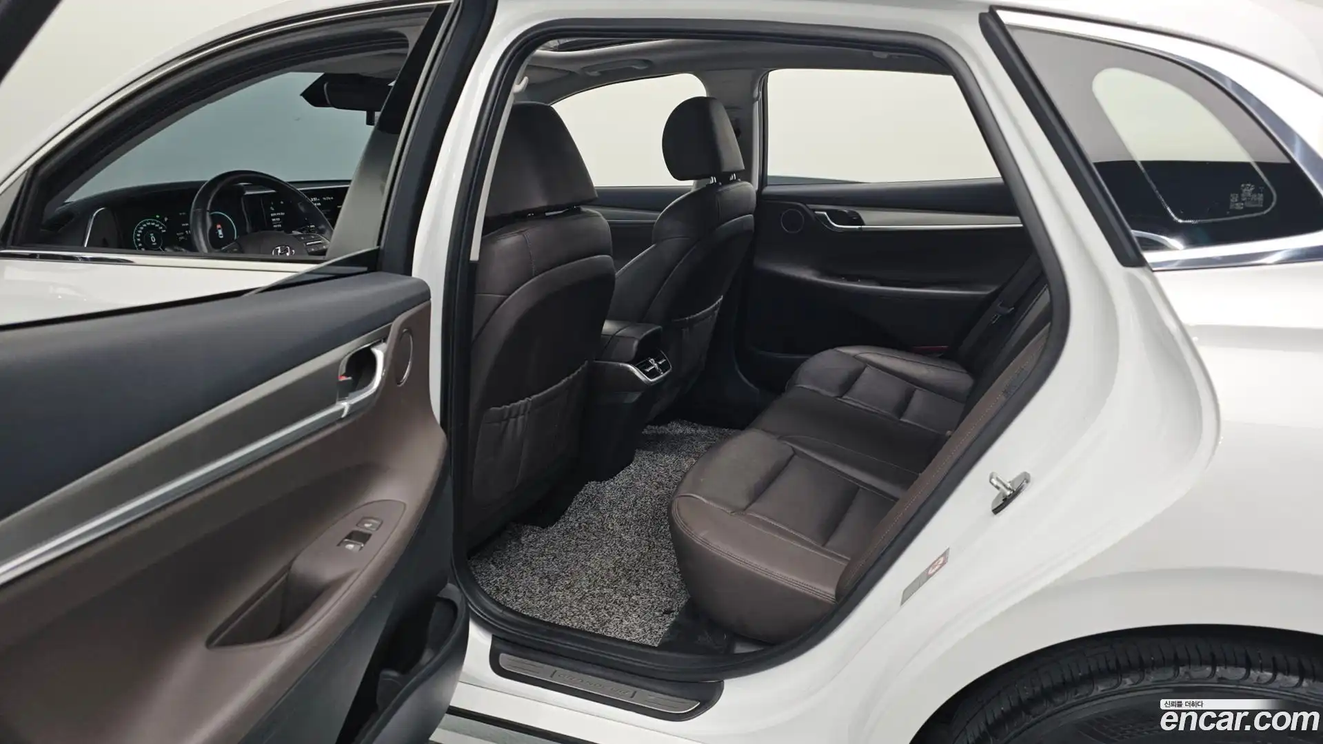 Grandeur Hyundai 2020.10-OPTION-016