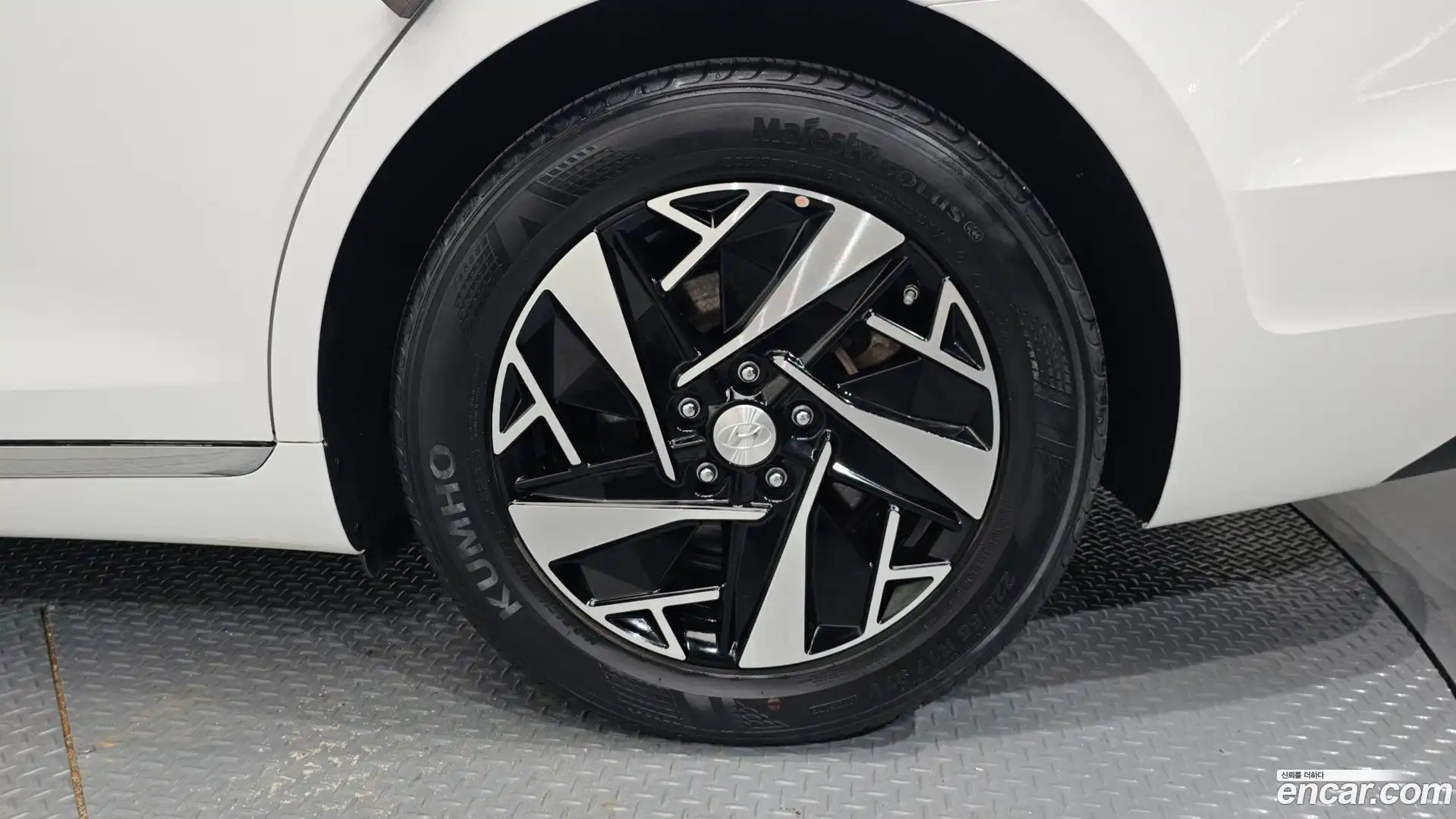 Grandeur Hyundai 2020.10-OUTER-031