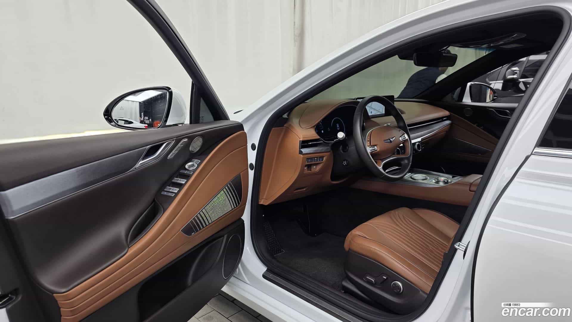G80 Genesis 2022.4-INNER-010