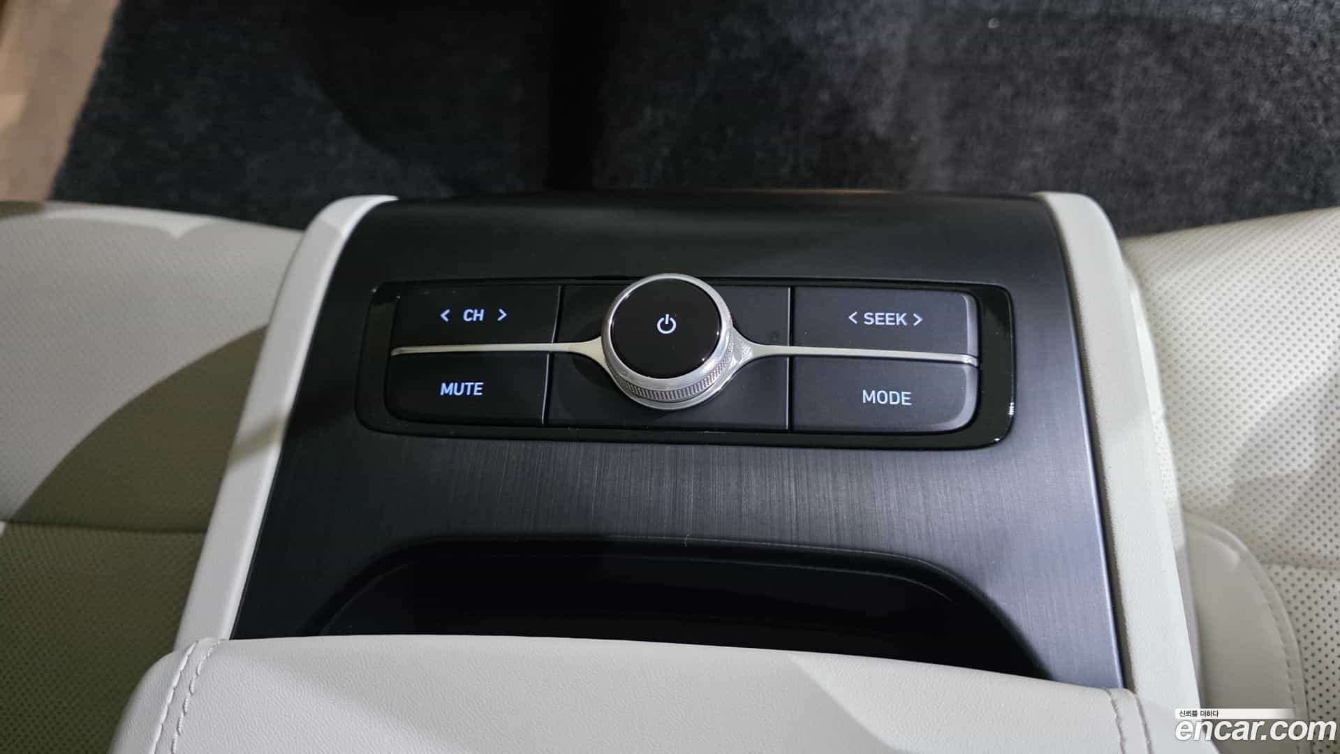 Grandeur Hyundai 2021.9-OPTION-023
