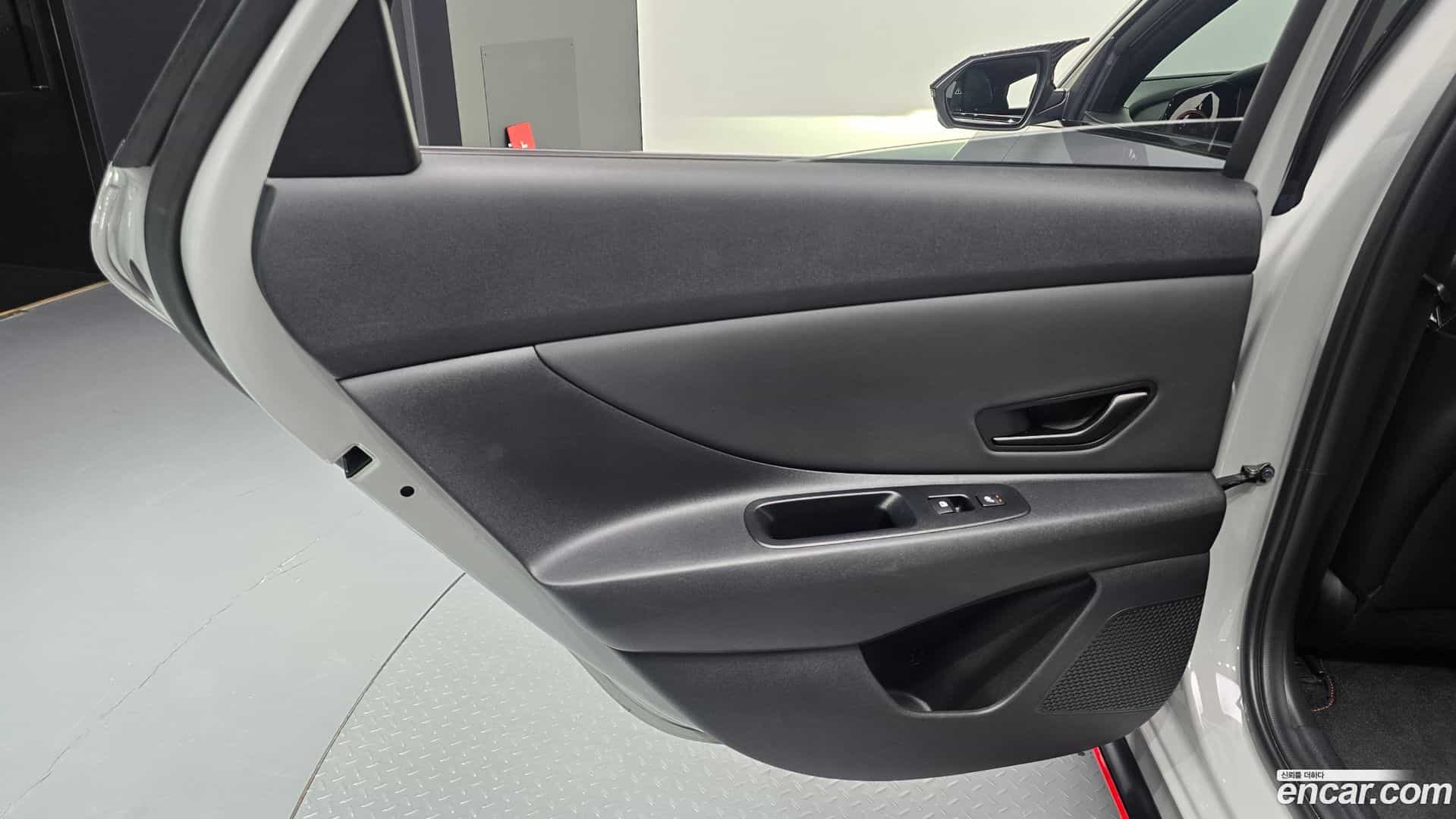 AVANTE Hyundai 2025.0-INNER-035