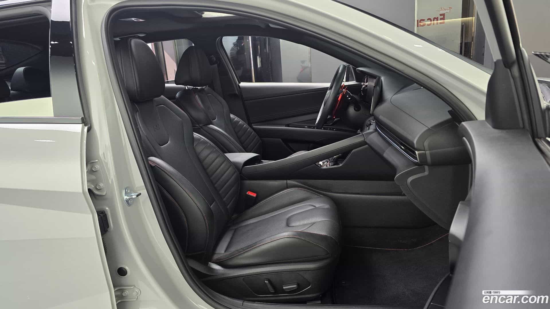 AVANTE Hyundai 2025.0-INNER-036