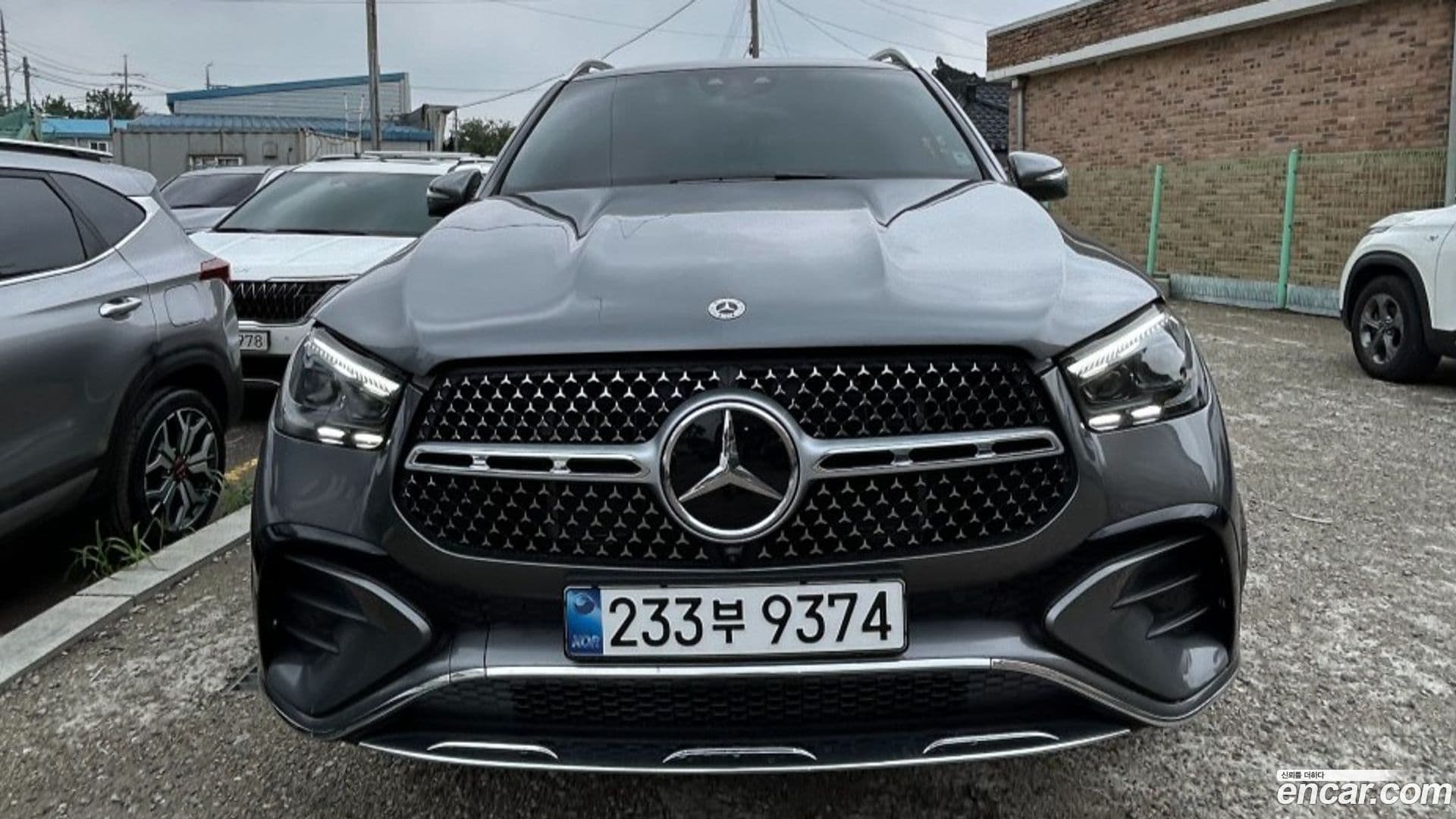 Main__Slider__Photo:GLE-Class Mercedes-Benz 2024.3-0