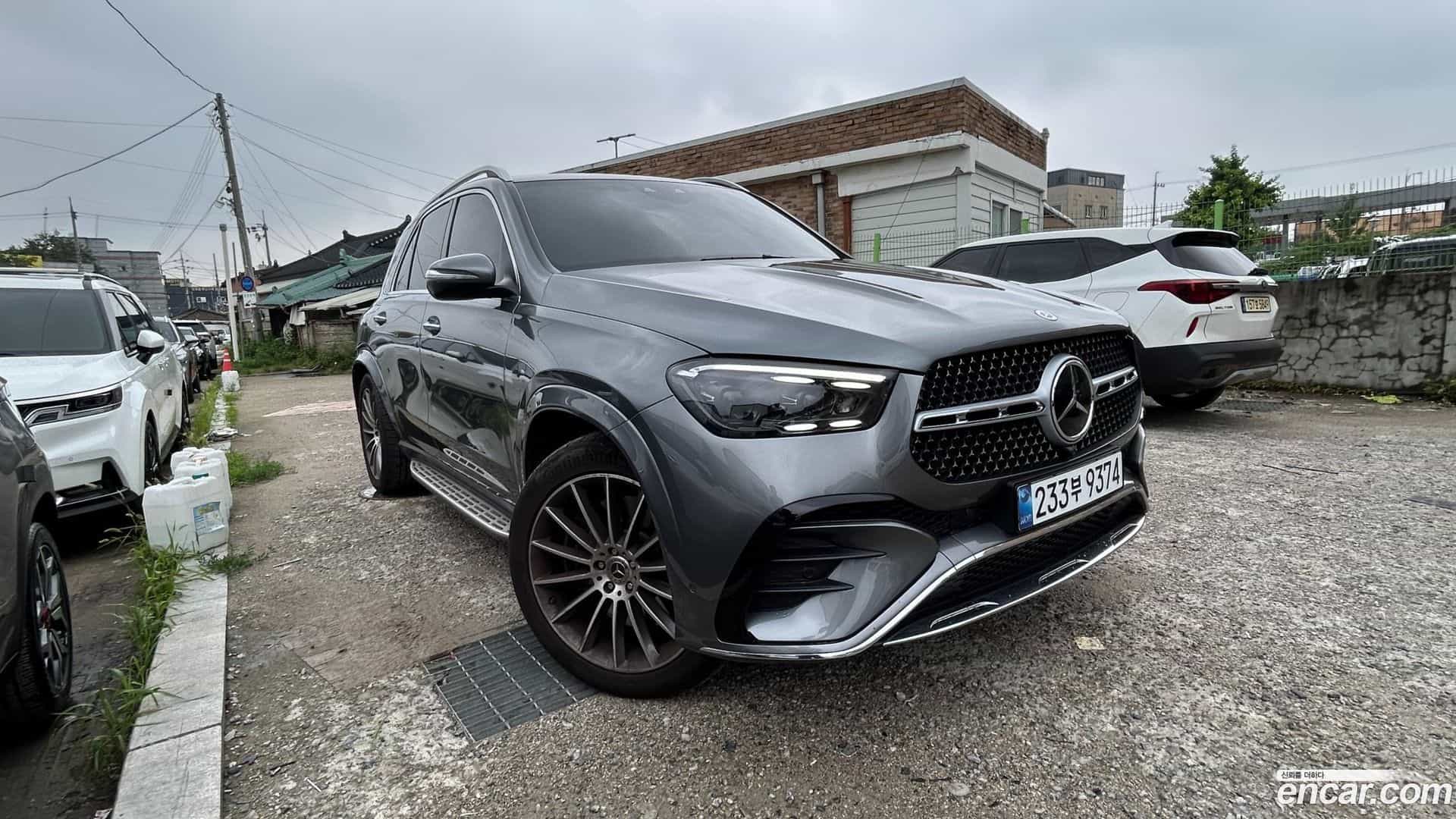 GLE-Class Mercedes-Benz 2024.3-OUTER-003