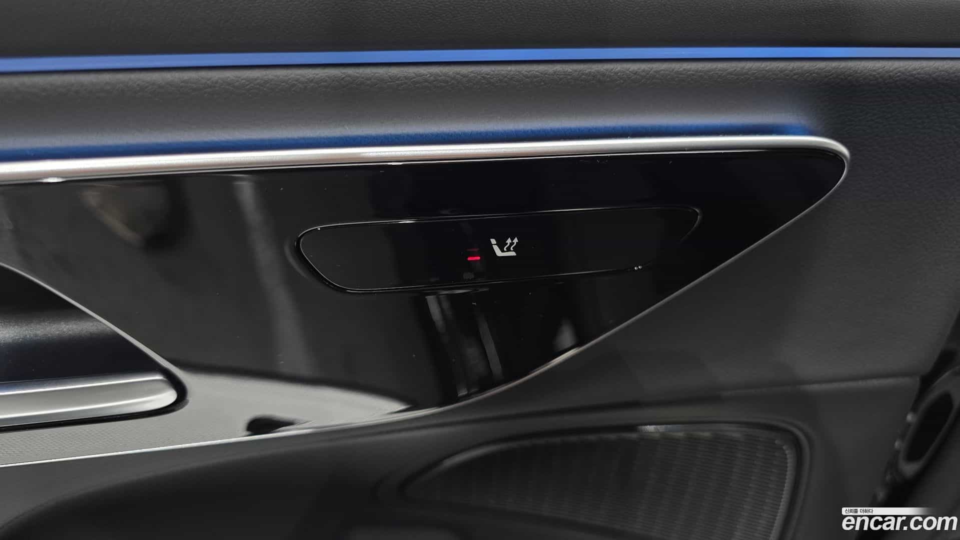 E-Class Mercedes-Benz 2025.8-OPTION-042