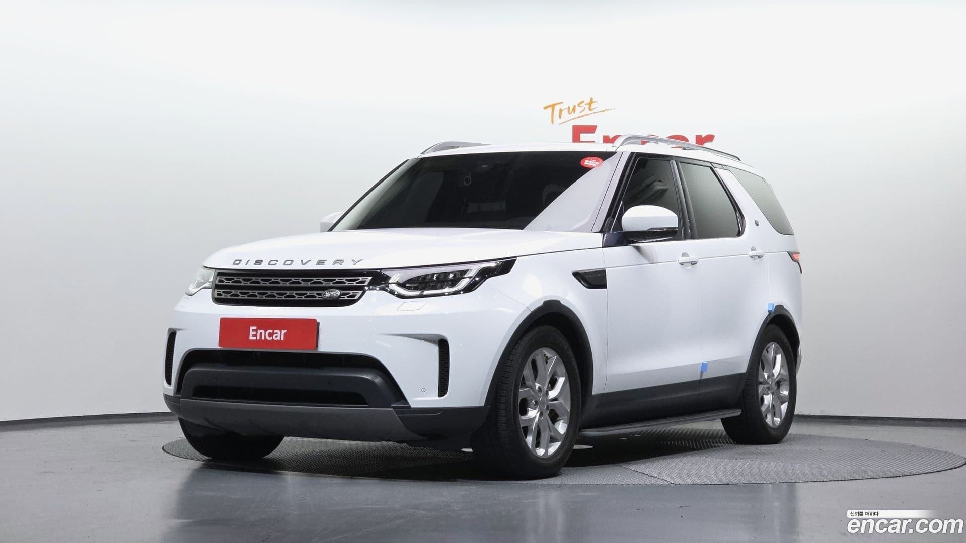 Main__Slider__Photo:Discovery Land Rover 2018.7-0