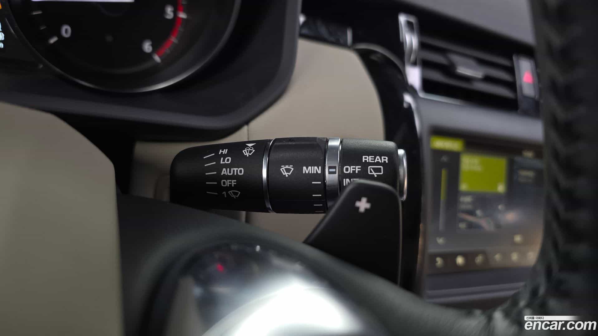 Discovery Land Rover 2018.7-OPTION-021