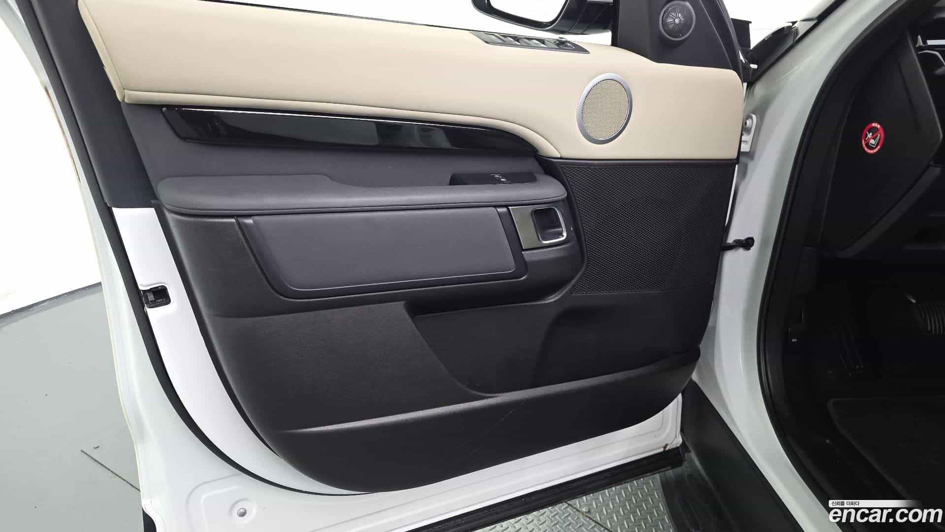 Discovery Land Rover 2018.7-INNER-034