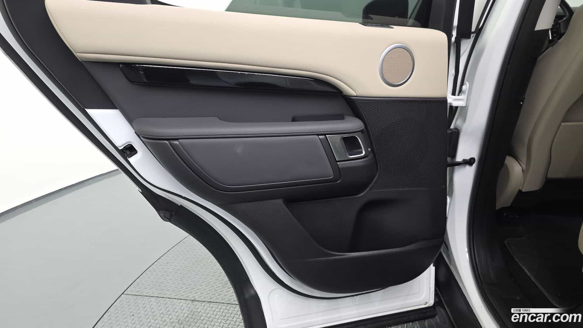 Discovery Land Rover 2018.7-INNER-035