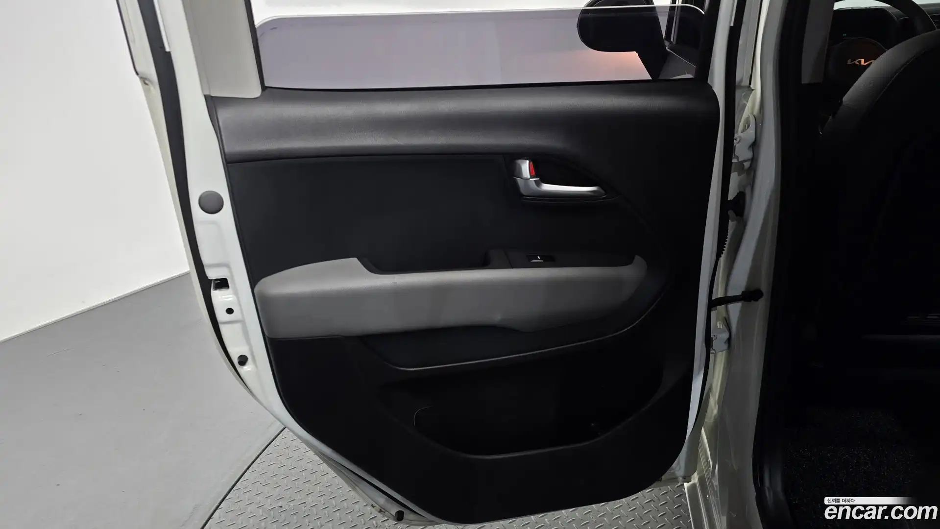 RAY Kia 2023.3-INNER-035
