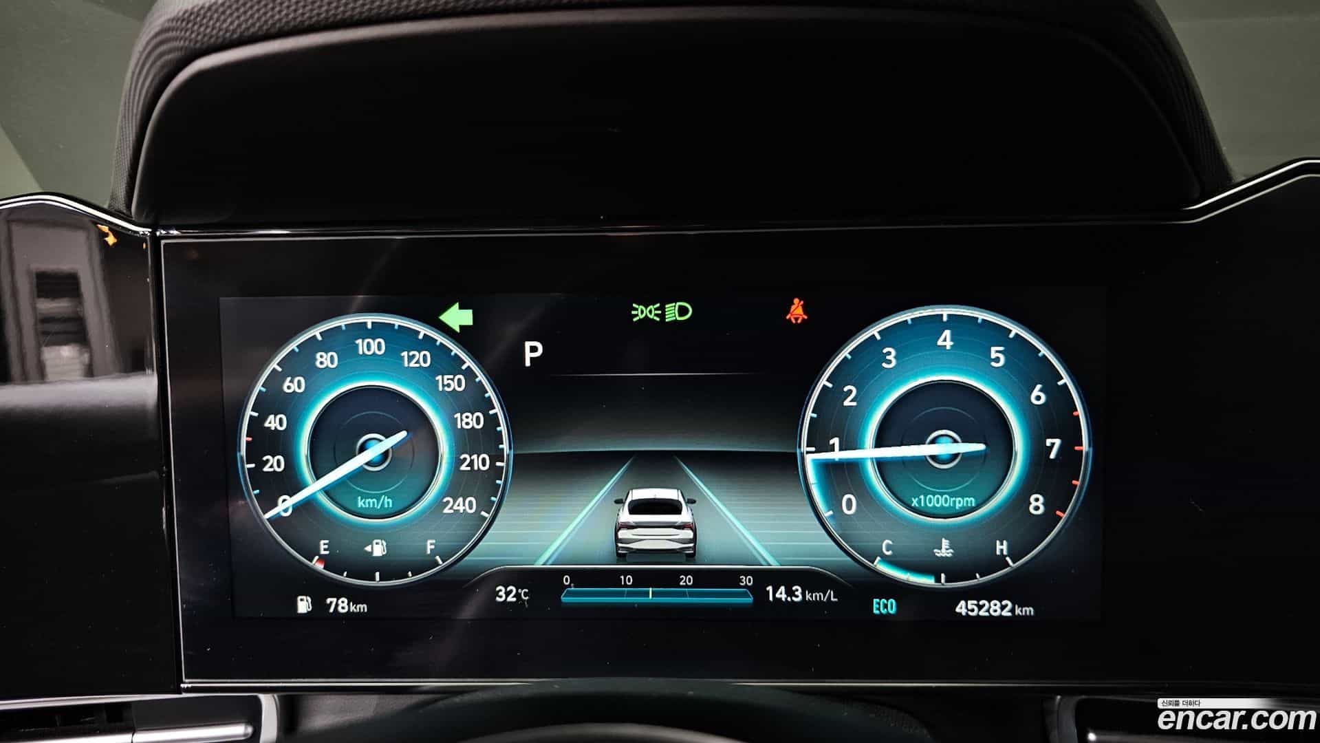AVANTE Hyundai 2021.10-INNER-008