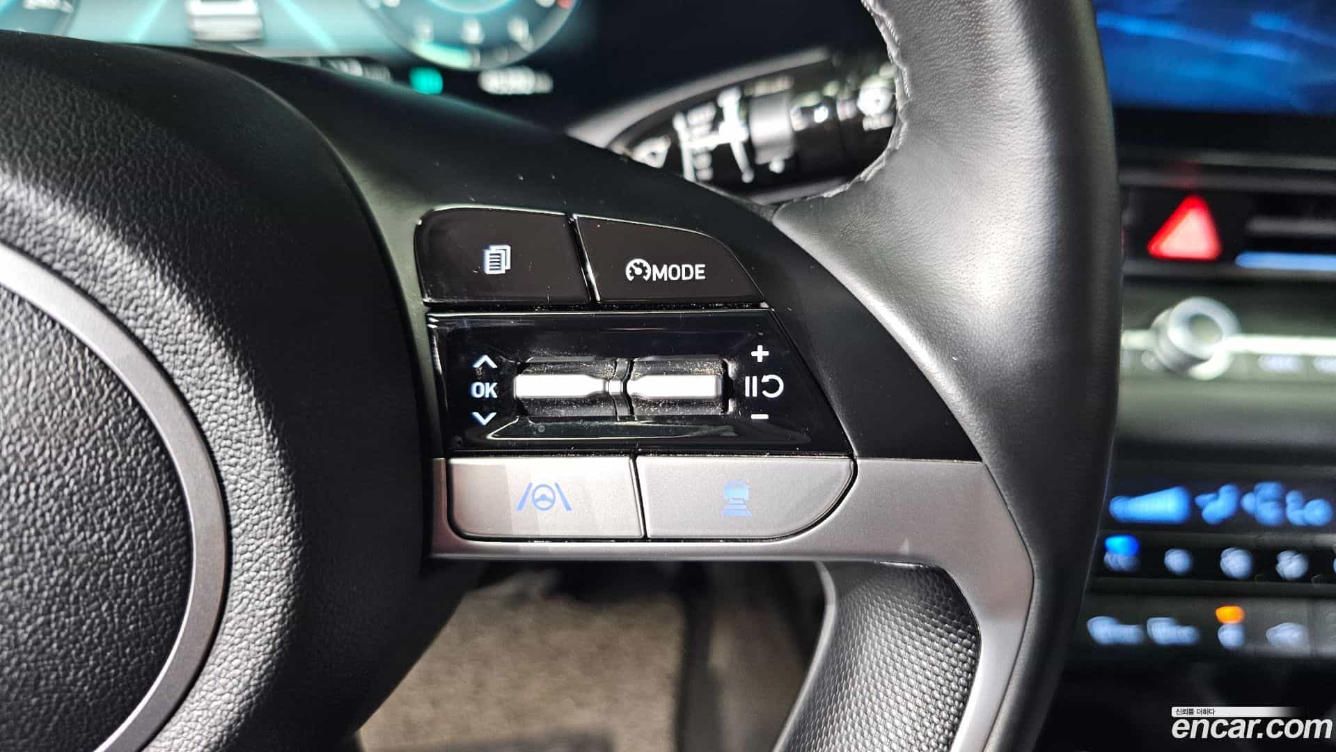 AVANTE Hyundai 2021.10-OPTION-020