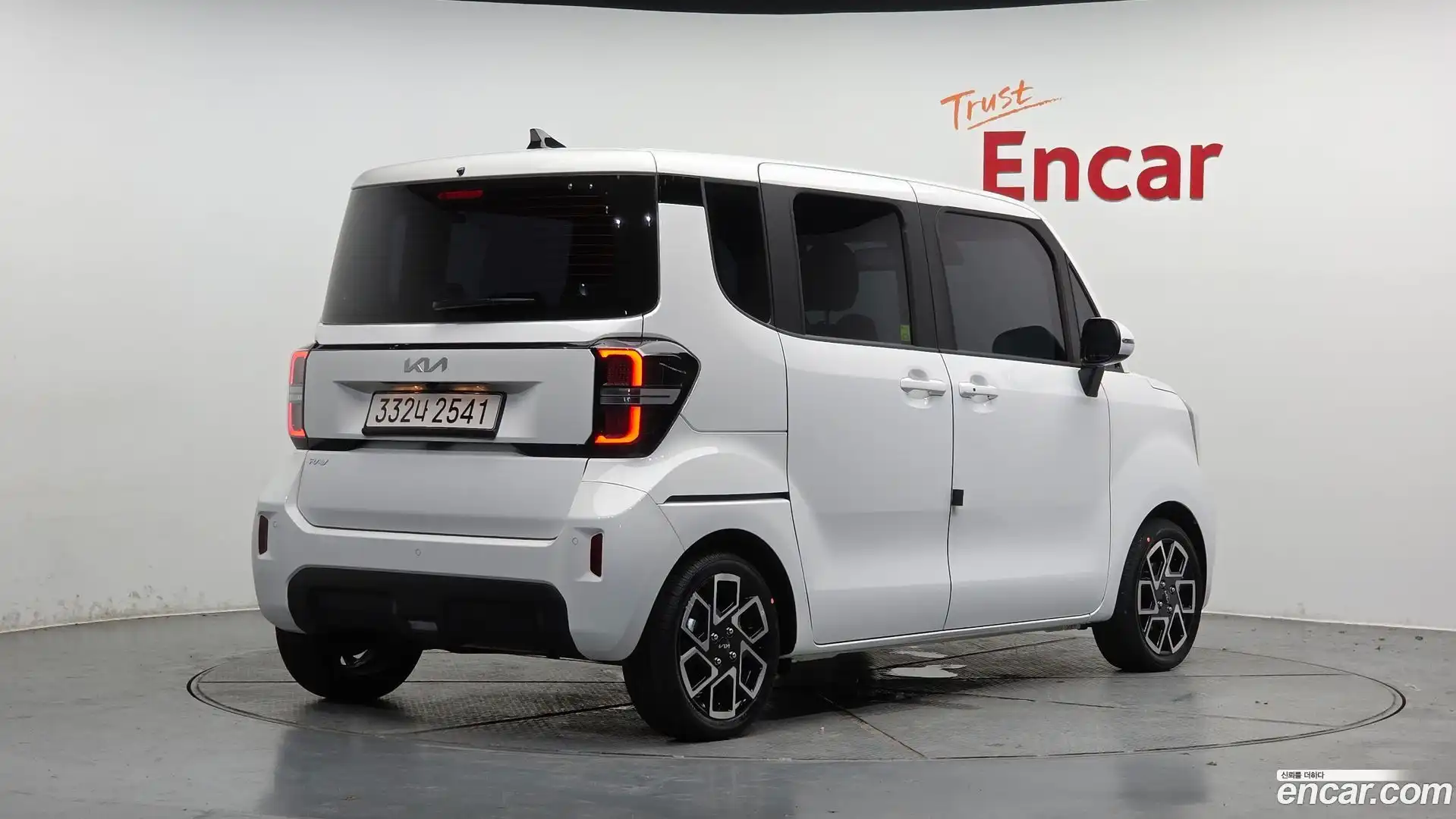 RAY Kia 2025.9-OUTER-002
