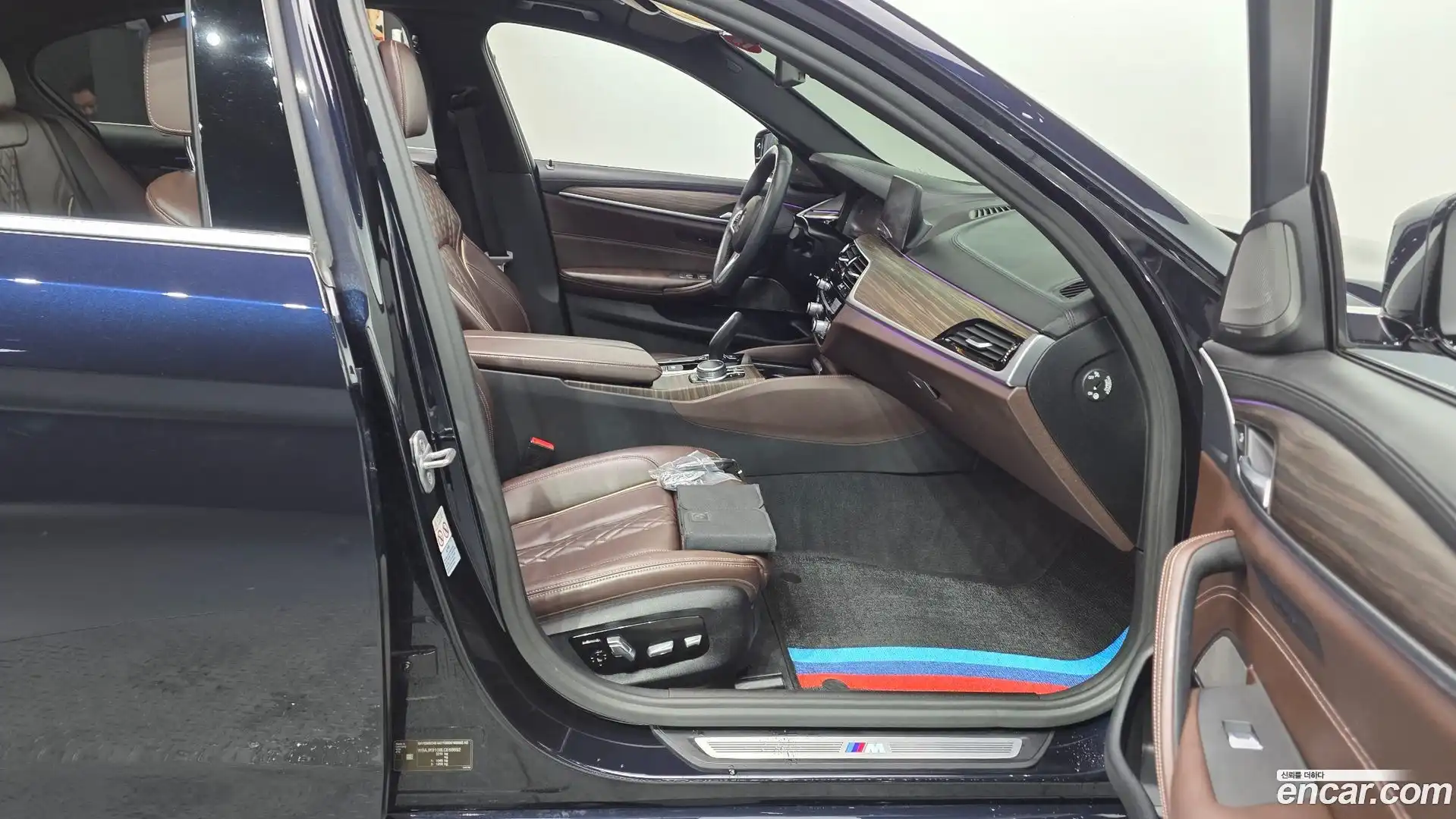 5-Series BMW 2020.6-INNER-036