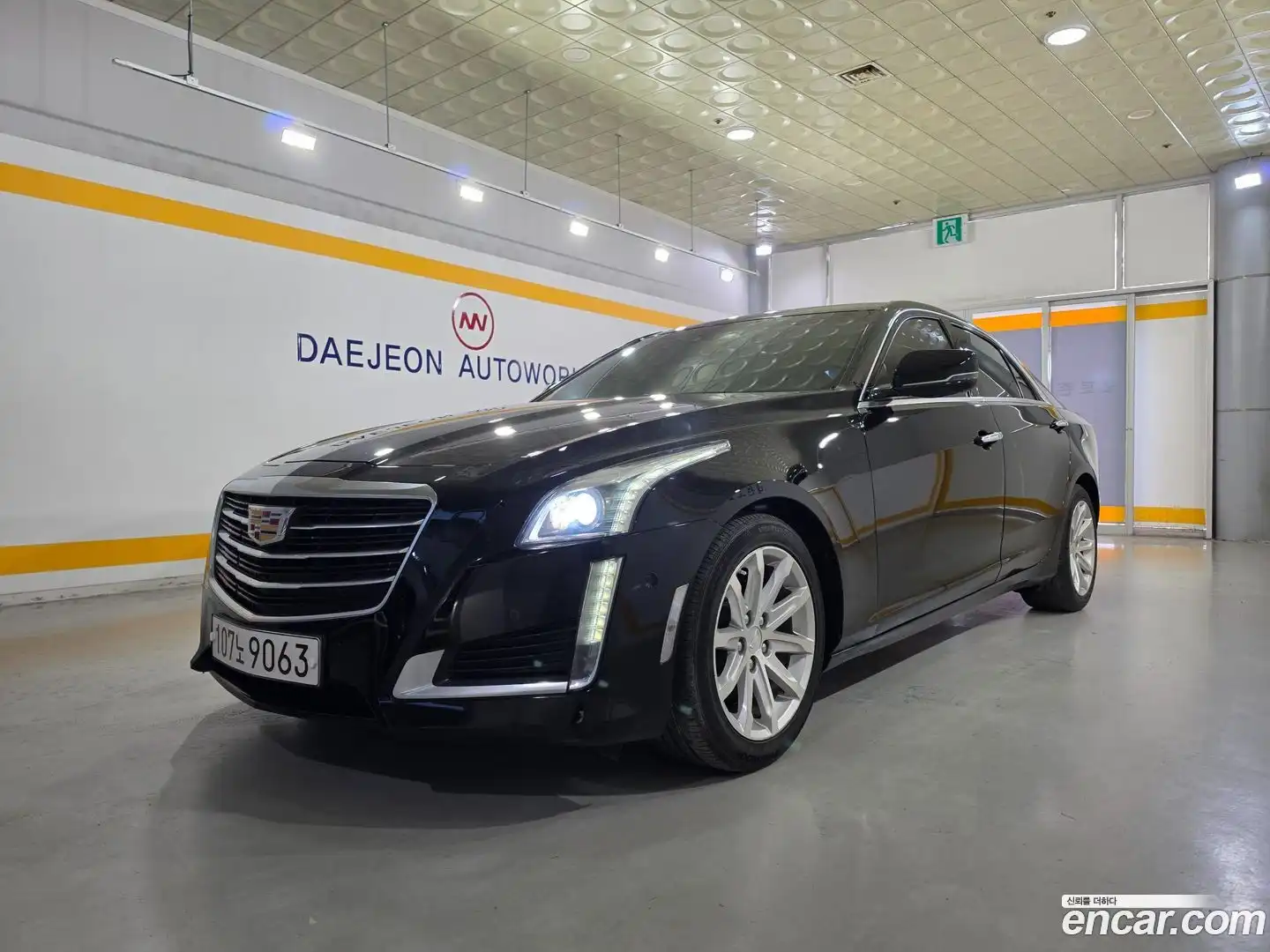 CTS Cadillac 2015.0-OUTER-001