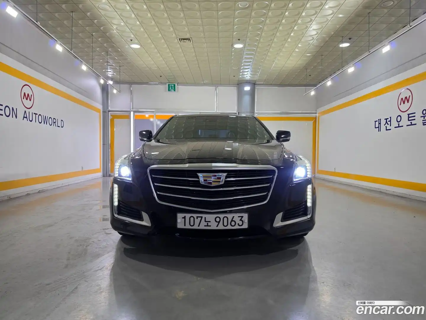 CTS Cadillac 2015.0-OUTER-002