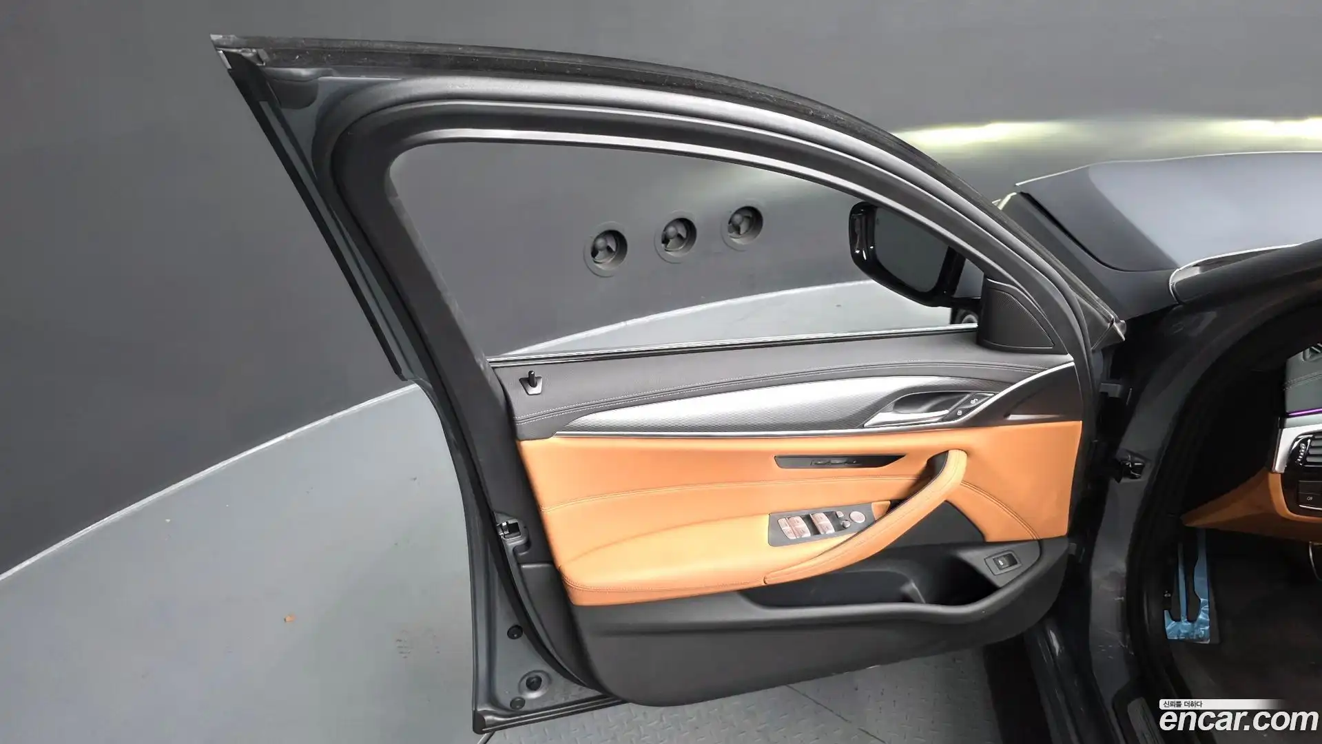 5-Series BMW 2022.9-INNER-034