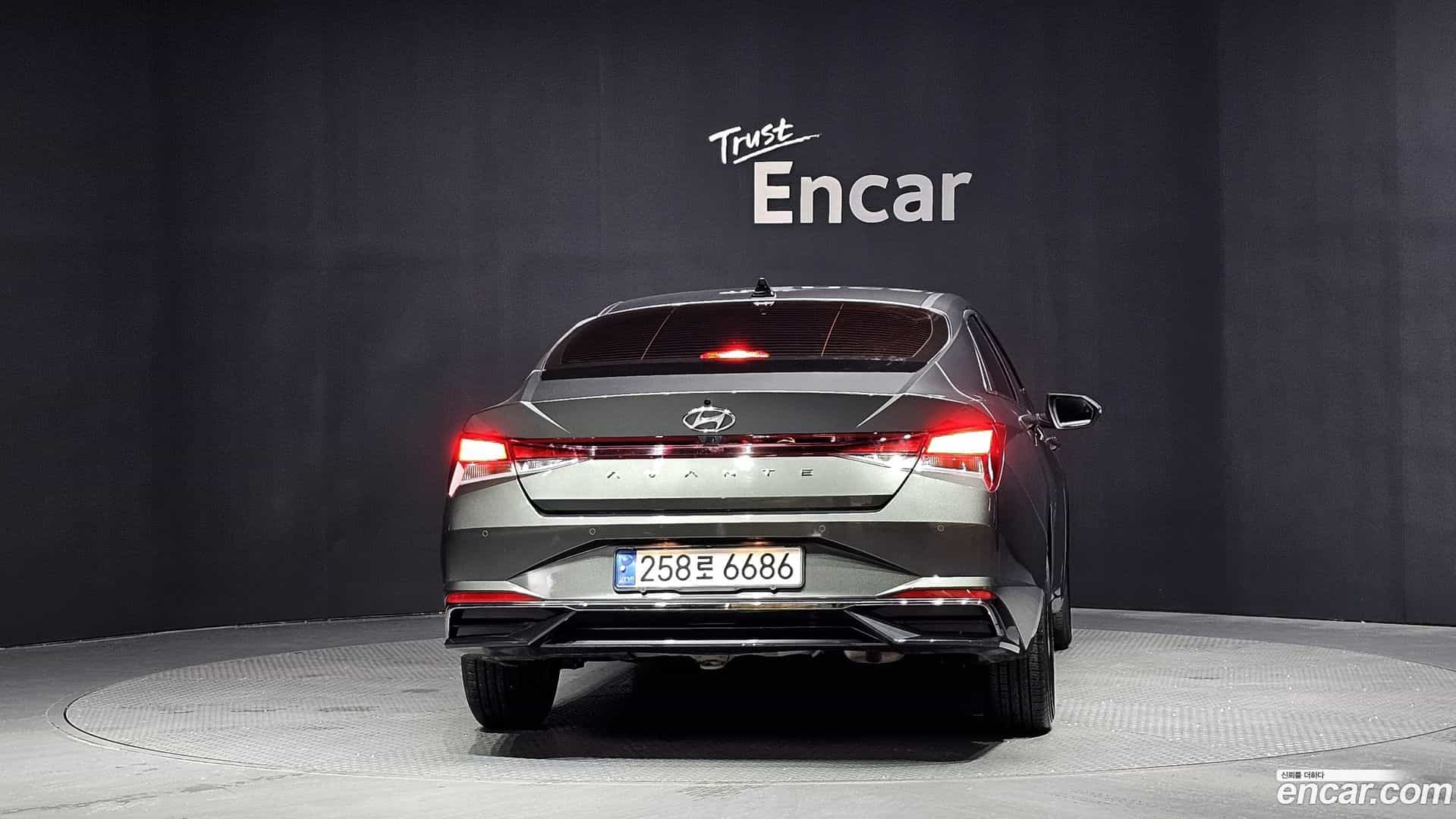 AVANTE Hyundai 2021.0-OUTER-004