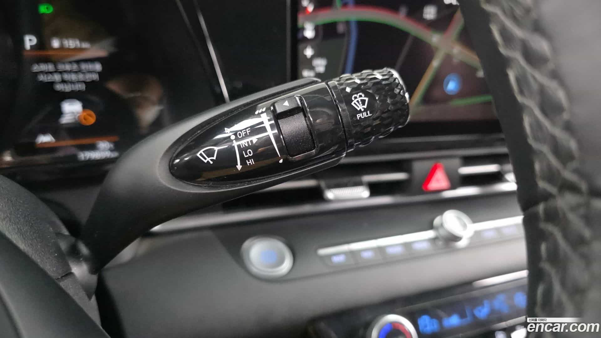 AVANTE Hyundai 2021.0-OPTION-023