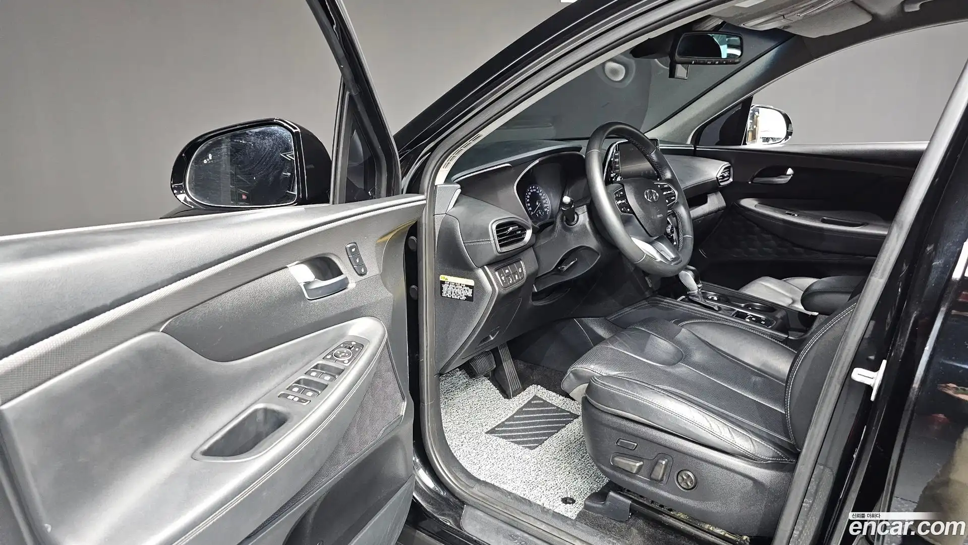 Santafe Hyundai 2019.2-INNER-010