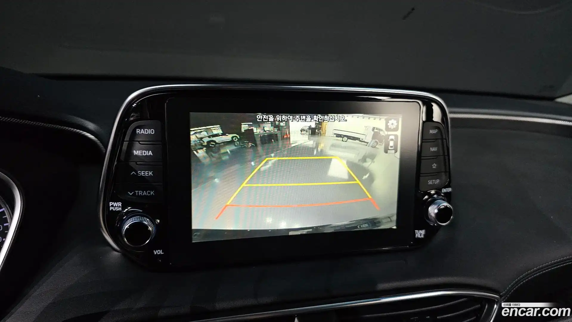 Santafe Hyundai 2019.2-OPTION-019
