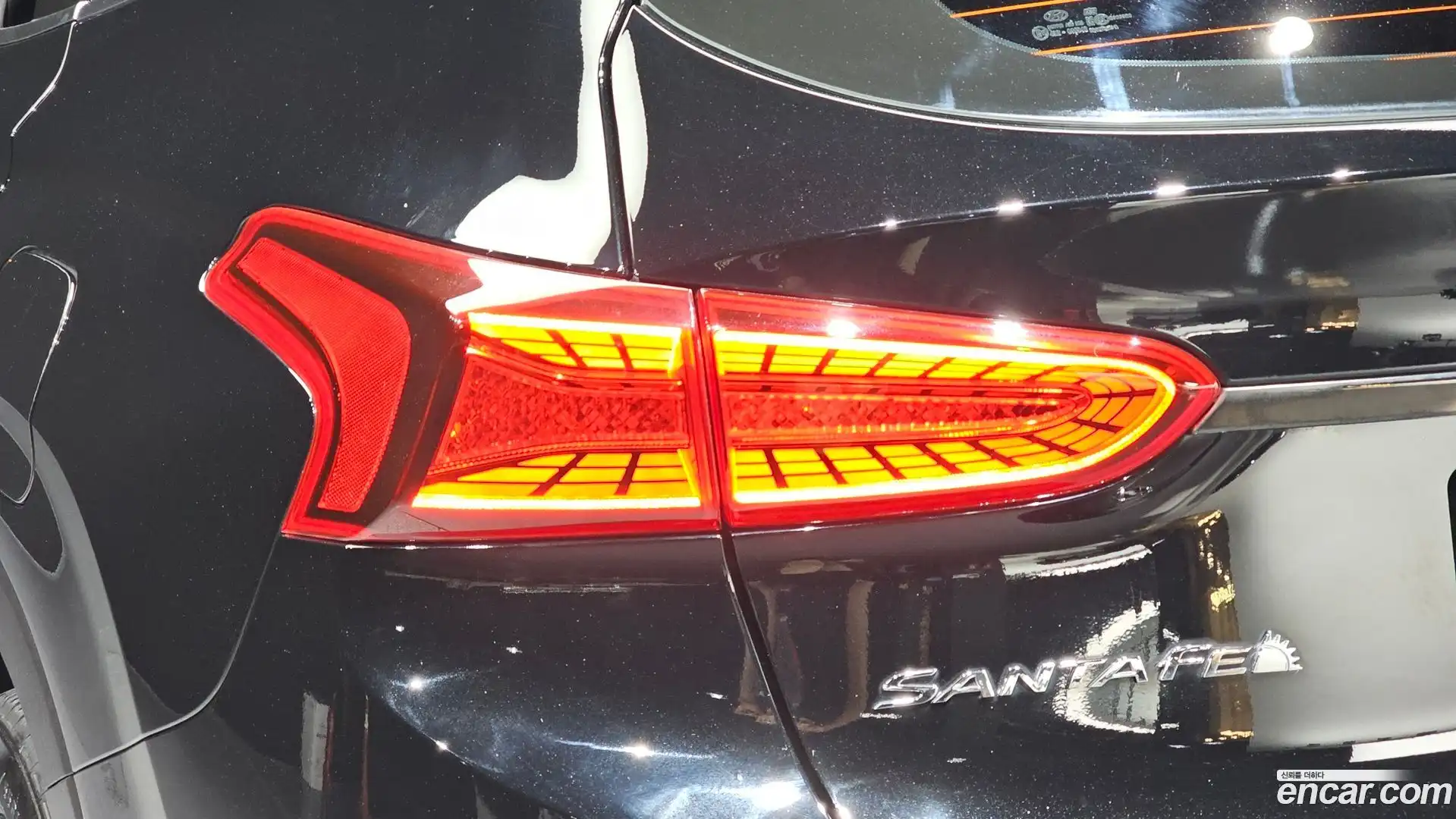 Santafe Hyundai 2019.2-OUTER-033