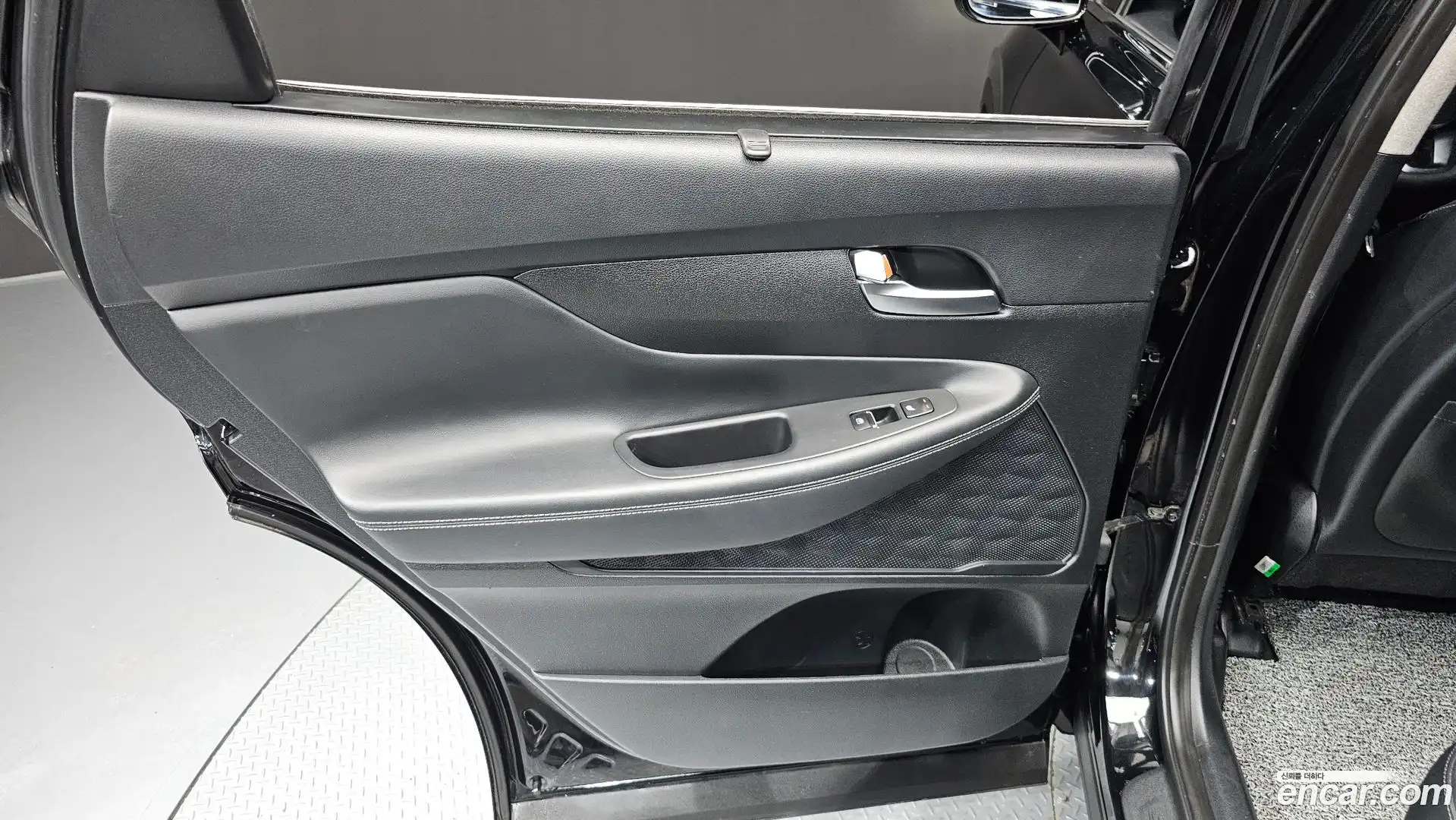 Santafe Hyundai 2019.2-INNER-035