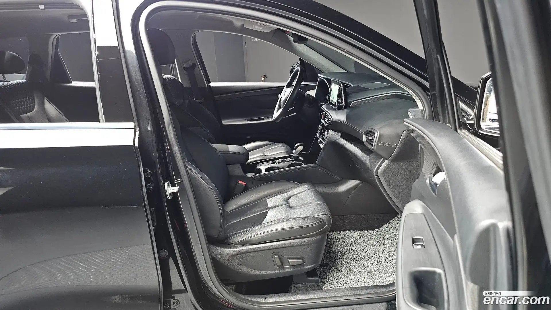 Santafe Hyundai 2019.2-INNER-036