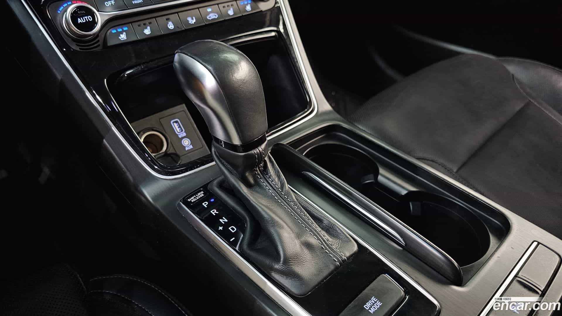 Grandeur Hyundai 2017.3-INNER-009