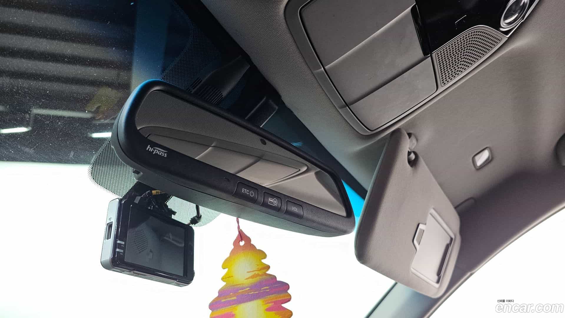 Grandeur Hyundai 2017.3-OPTION-021