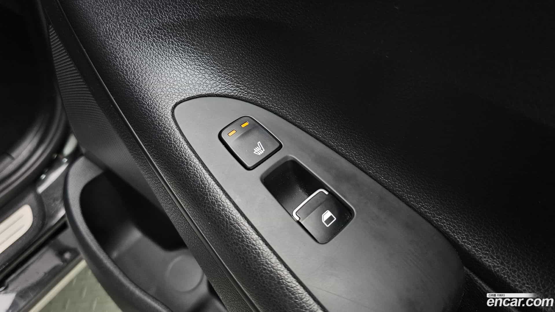 Grandeur Hyundai 2017.3-OPTION-023