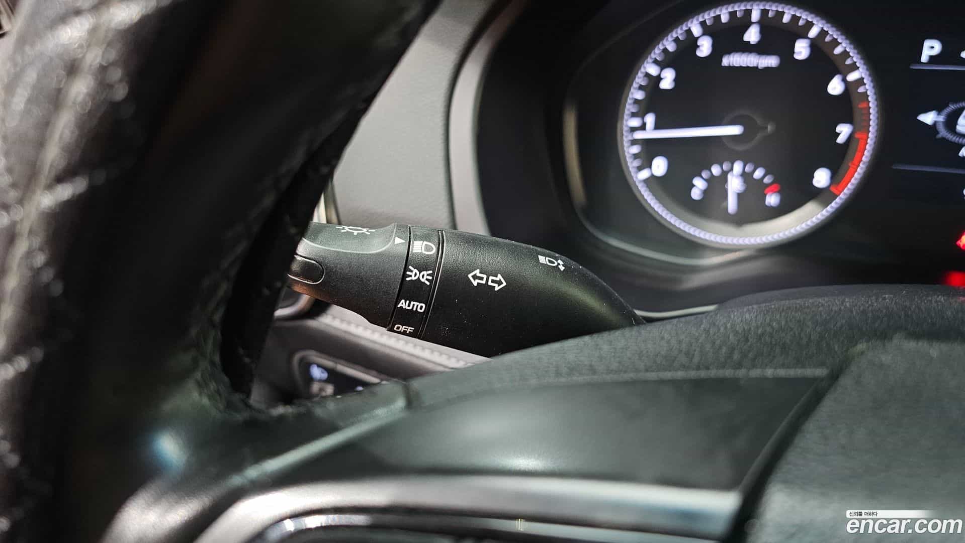 Grandeur Hyundai 2017.3-OPTION-040