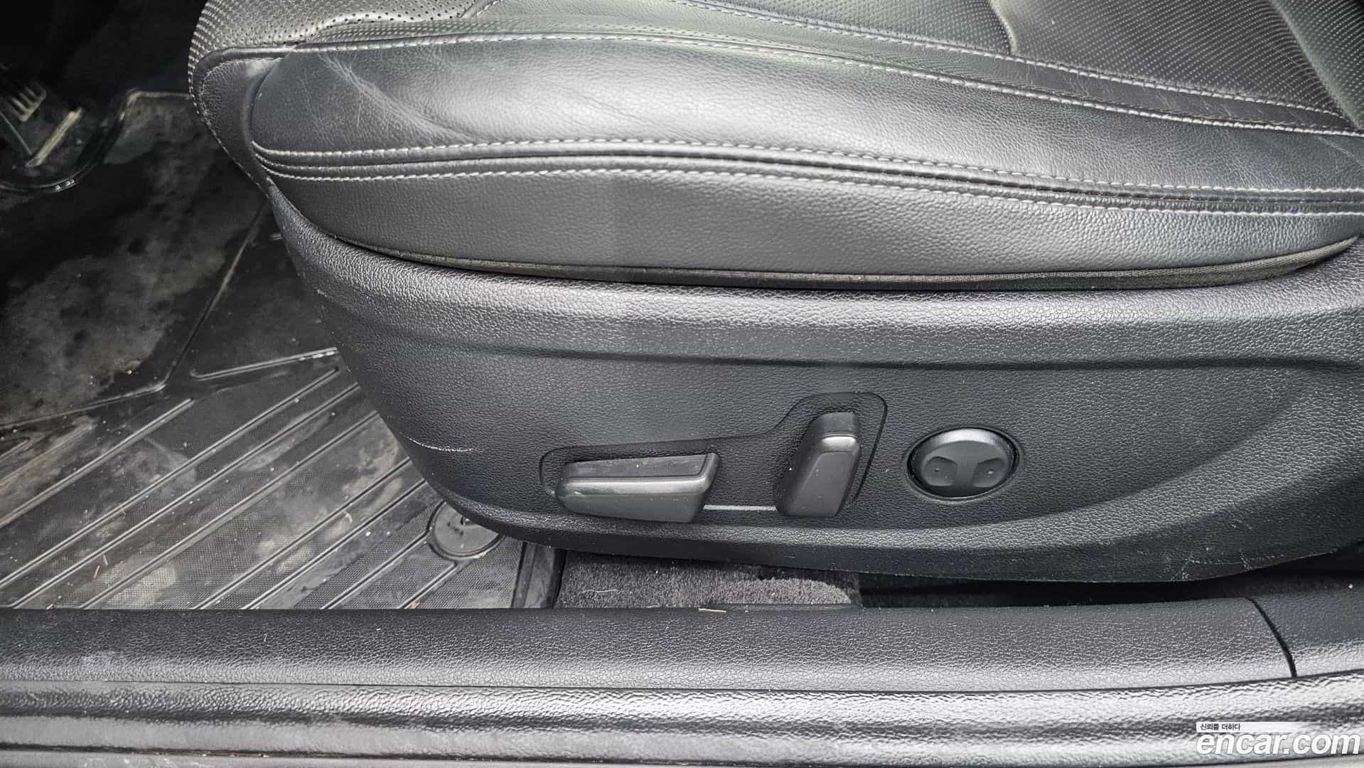 Grandeur Hyundai 2017.3-OPTION-043